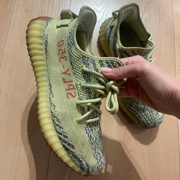 Yeezy Boost 350 V2 'Semi Frozen Yellow 2017 - Picture 1 of 5